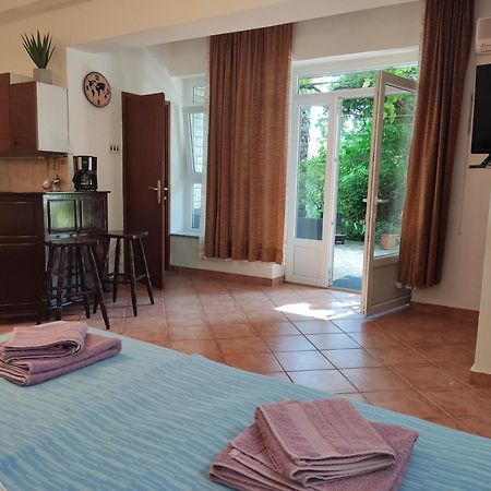 Apartment Koka, Sandy Beach ツリクヴェニツァ エクステリア 写真